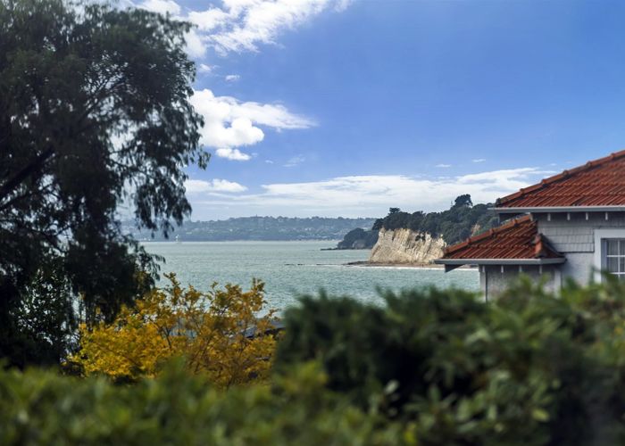  at 190 Hurstmere Road, Takapuna, Auckland