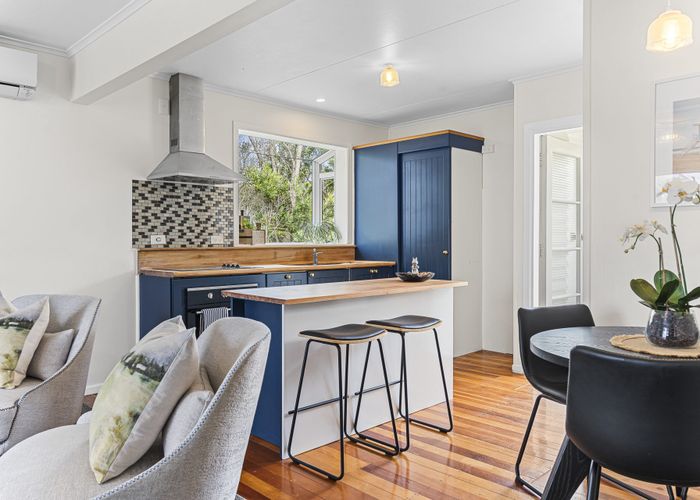  at 16 Trafalgar Street, Westown, New Plymouth, Taranaki