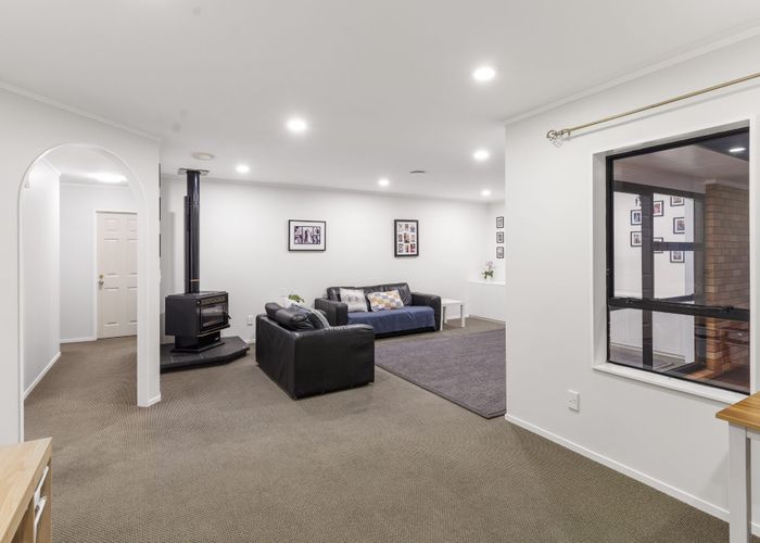  at 20 Matisse Drive, West Harbour, Auckland