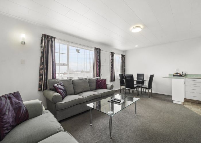  at 4/102 Tamamutu Street, Town Centre, Taupo, Waikato