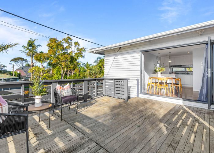  at 84 Glengarry Road, Glen Eden, Waitakere City, Auckland