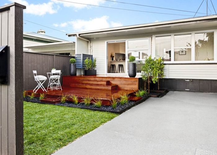  at 2/19 Fernleigh Avenue, Royal Oak, Auckland