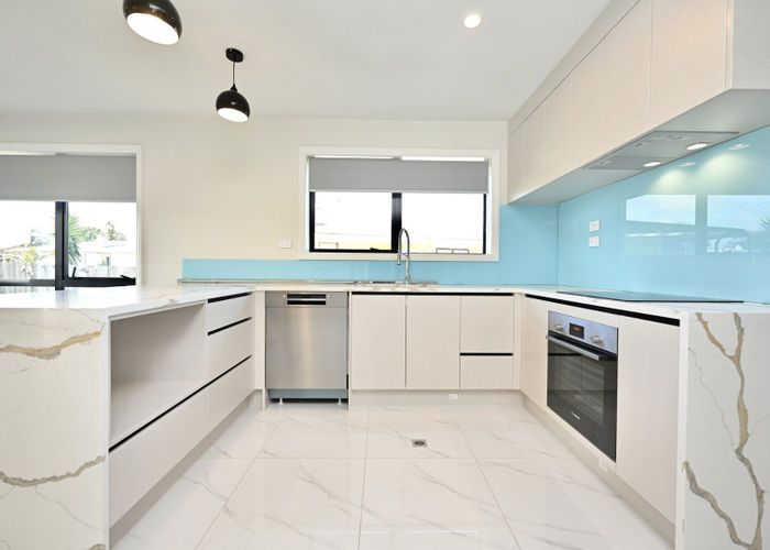  at 11 Doughty Place, Otara, Auckland