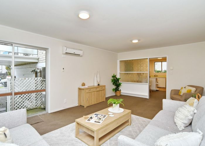  at 2/25 Sherborne Street, St Albans, Christchurch