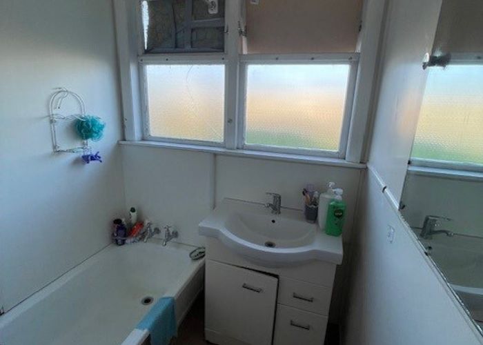  at 15 Acourt Street, Hawera