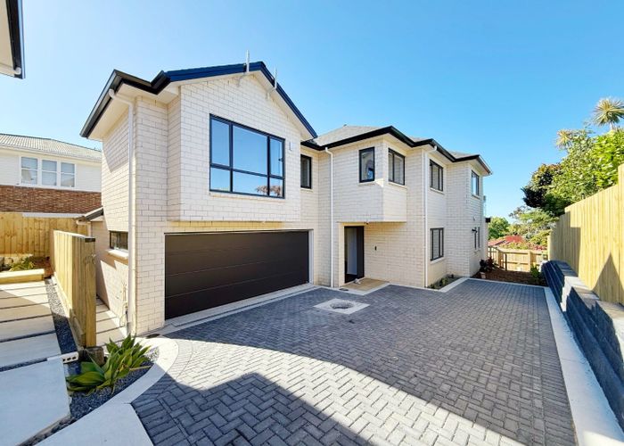  at 8A Downsview Road, Pakuranga Heights, Manukau City, Auckland