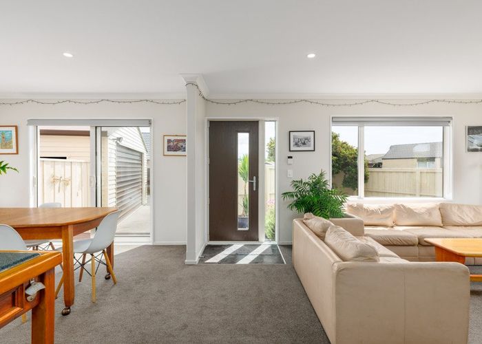  at 1/27 Kirsten Place, Parklands, Christchurch