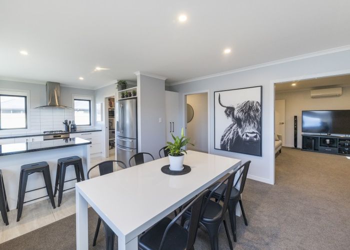  at 18 Cyprus Place, Fitzherbert, Palmerston North