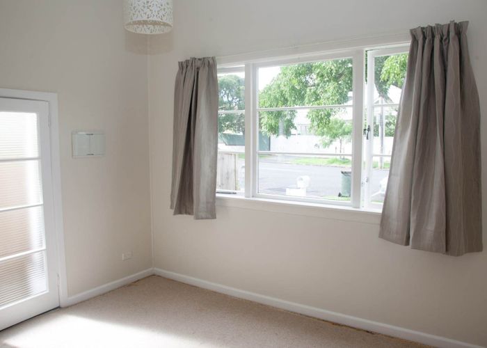  at 2/7 Brentwood Avenue, Mount Eden, Auckland City, Auckland