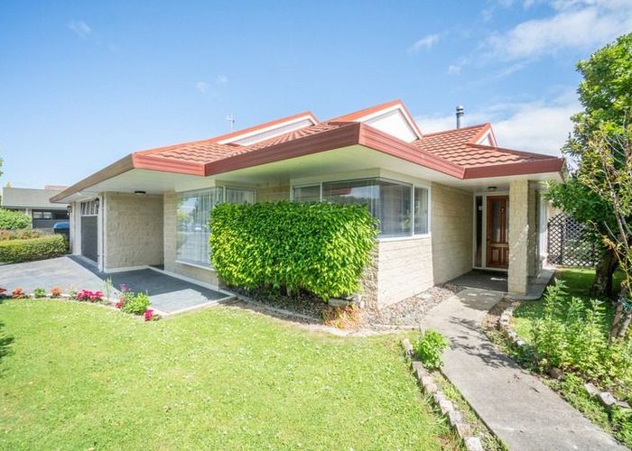  at 120 John F Kennedy Drive, Milson, Palmerston North