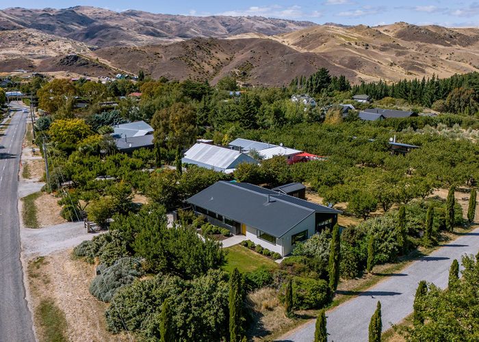  at 25 HALL RD, Bannockburn, Cromwell