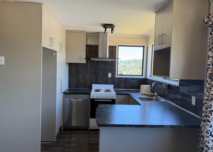  at 10 Faram Place, Massey, Waitakere City, Auckland