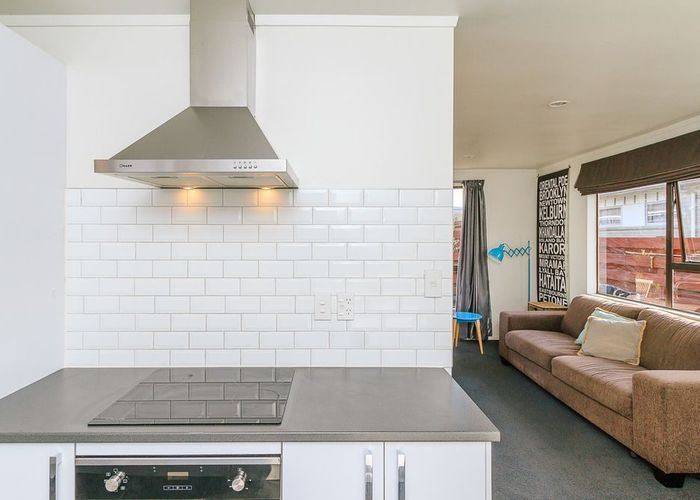  at 2/42 Bauchop Road , Waterloo, Lower Hutt, Wellington
