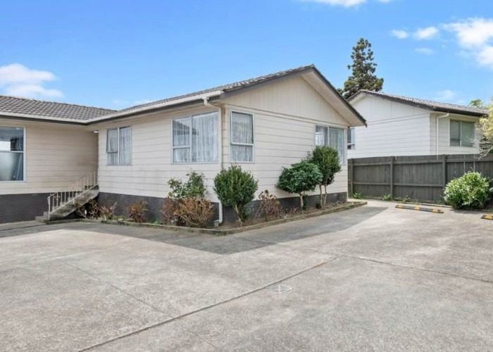  at 14 Yearsley Place, Manurewa, Auckland