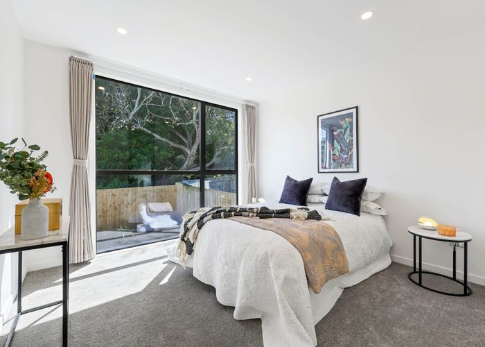  at 13E King Richard Place, Browns Bay, North Shore City, Auckland