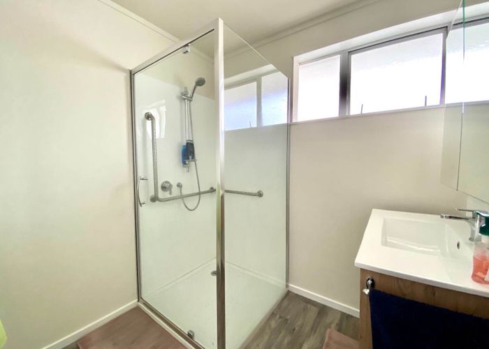  at 5/2 Birdwood Avenue, Papatoetoe, Manukau City, Auckland
