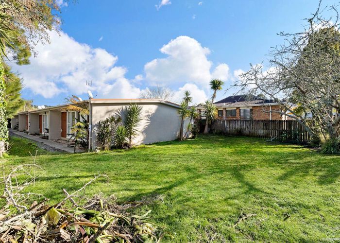 at 17 Glengarry Road, Glen Eden, Waitakere City, Auckland