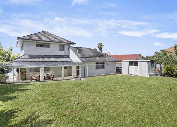  at 15 Kentville Place, Somerville, Manukau