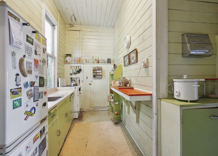 at 18 Dorking Road, Brooklyn, Wellington