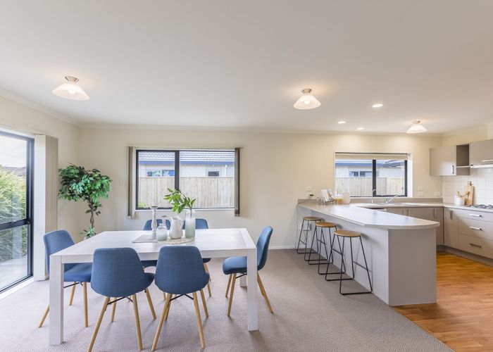  at 84 The Drive, Paraparaumu Beach, Paraparaumu