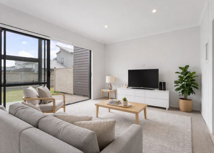  at 5 Pepene Avenue, Conifer Grove, Papakura, Auckland