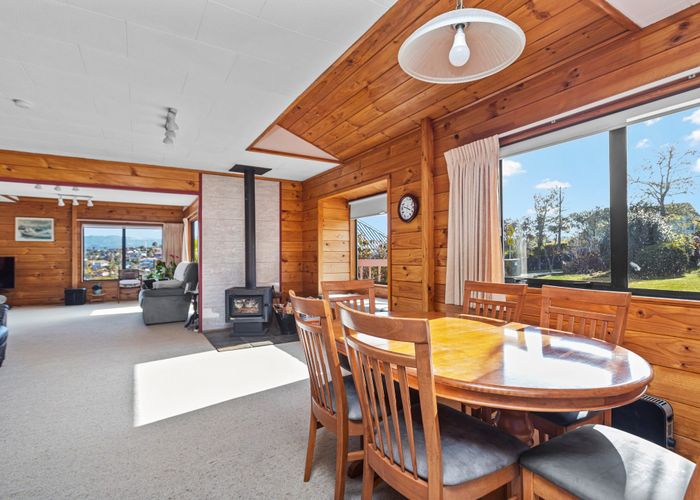  at 32 Palomino Drive, Henderson, Auckland
