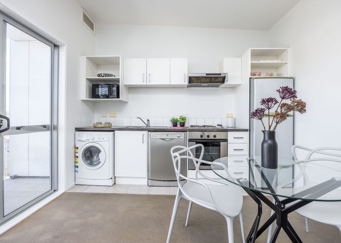  at 302/10 Flower Street, Eden Terrace, Auckland