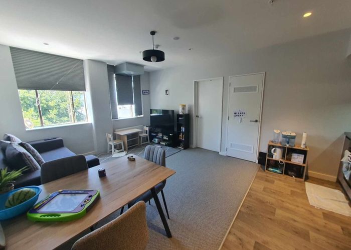  at 206/14 Laings Road, Lower Hutt, Lower Hutt, Wellington