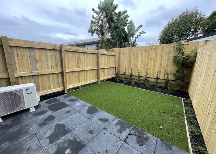  at 4/63 Taikata Road, Te Atatu Peninsula, Waitakere City, Auckland