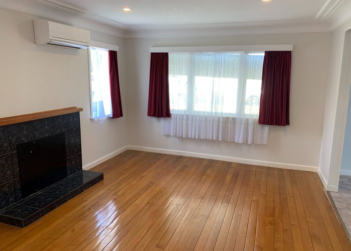  at 2 Peachgrove Road, Te Atatu Peninsula, Auckland