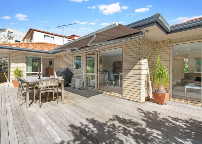  at 38 Monte Cassino Place, Birkdale, Auckland