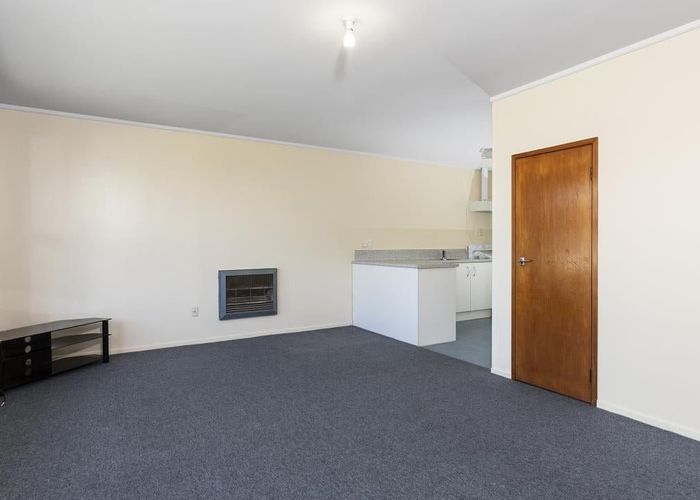  at 2/9 Matiere Road, Onehunga, Auckland City, Auckland