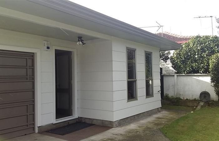  at 2/14 Settlement Road, Papakura, Papakura, Auckland