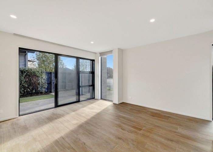  at 2/11 Spring Grove Street, Spreydon, Christchurch City, Canterbury