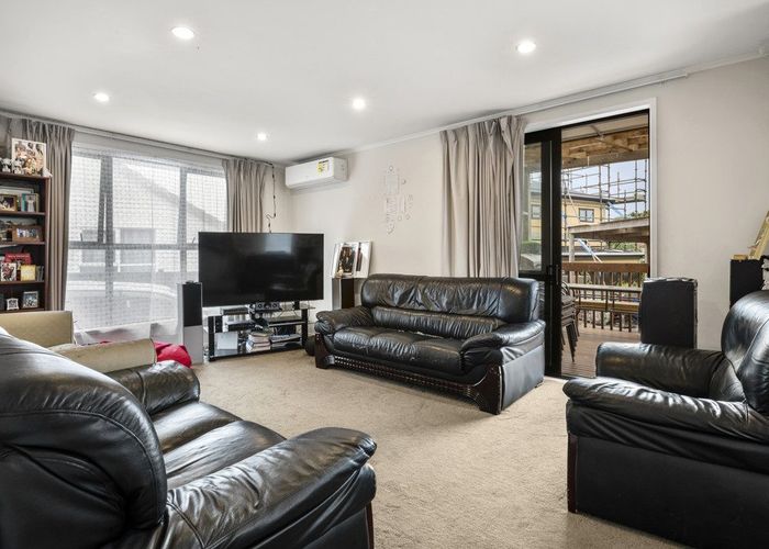  at 8 Athelstan Place, Otara, Auckland