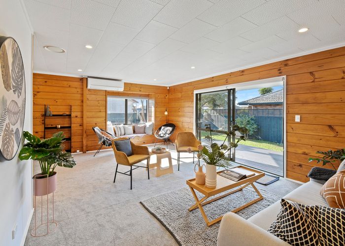  at 2/32 Atkinson Avenue, Papatoetoe, Auckland