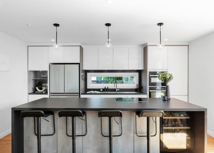  at 6 Walford Road, Point Chevalier, Auckland