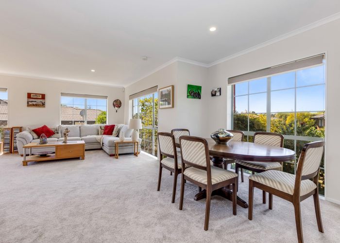  at 88 Buscomb Avenue, Henderson, Auckland