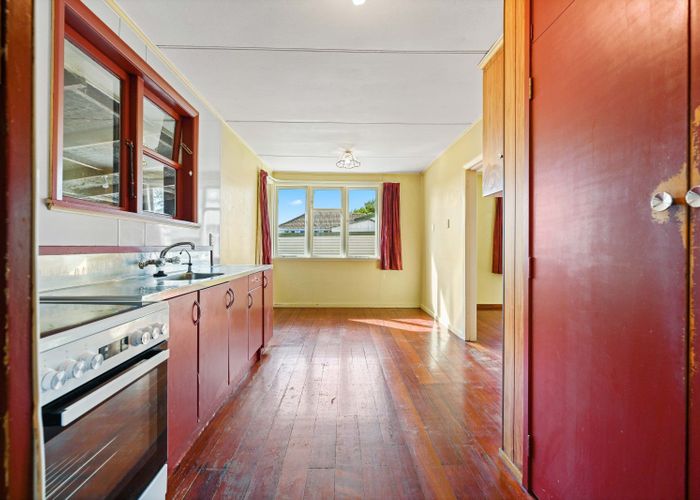 at 1 Kenney Crescent, Fairfield, Hamilton
