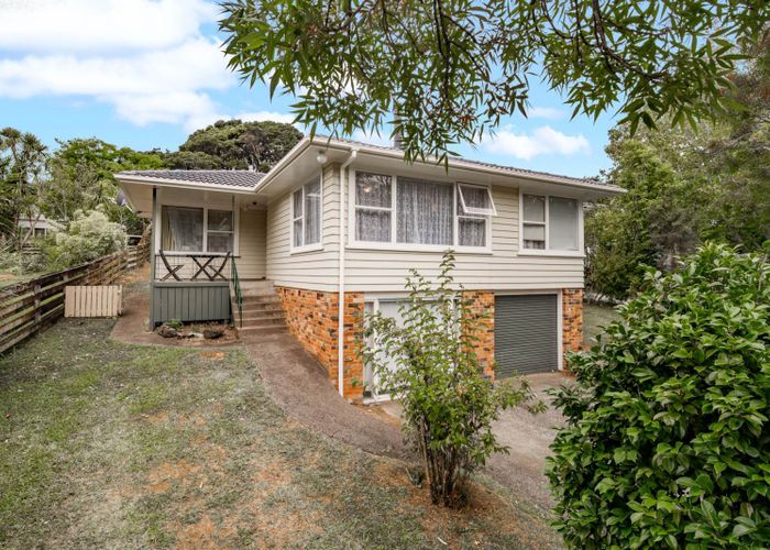  at 6 Takapu Street, Henderson, Auckland