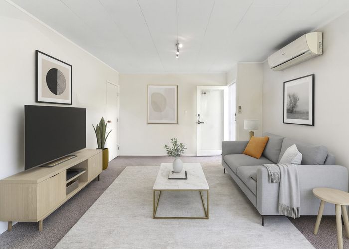  at 2/4 Kupari Place, Totara Vale, North Shore City, Auckland