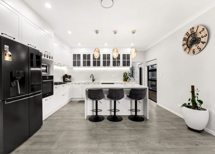  at 19  Tinaku Road, Flat Bush, Manukau City, Auckland