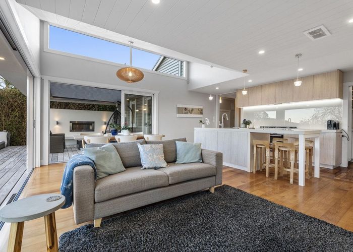  at 8 Highland Road, Mount Albert, Auckland City, Auckland