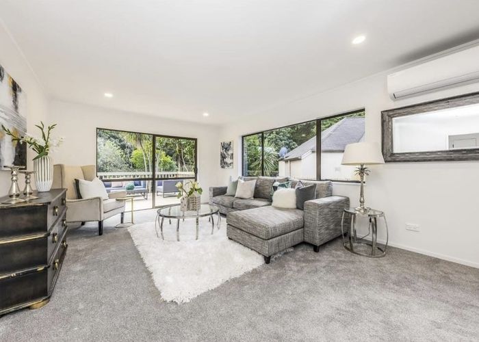  at 43 Ewhurst Place, Goodwood Heights, Auckland