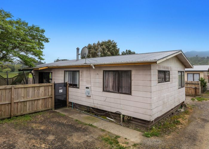  at 8A Hughes Place, Taneatua