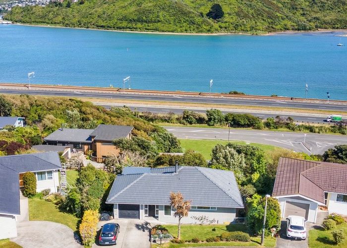  at 14 Annan Grove, Papakowhai, Porirua