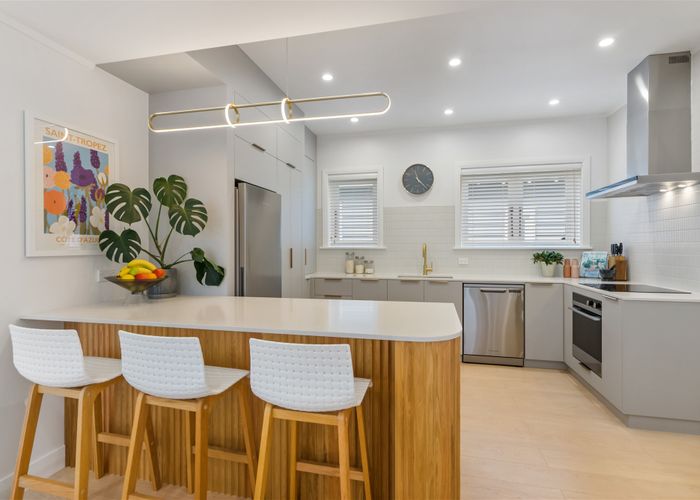  at 24 Vancouver Avenue, Sandringham, Auckland