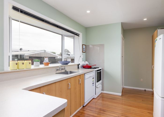  at 41 Coopers Road, Dallington, Christchurch