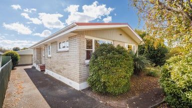  at 4 Edwards Place, Terrace End, Palmerston North