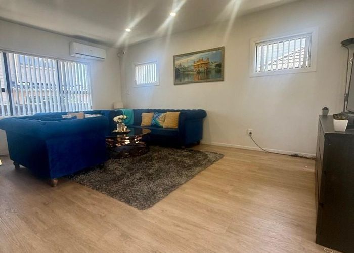  at 41 Great south road, Papatoetoe, Manukau City, Auckland